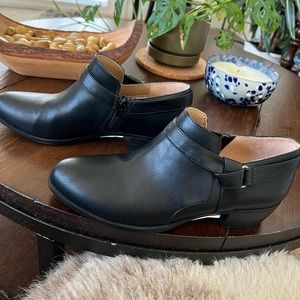 NWOT! Life Stride Ankle Boots - purchased from Nordstrom Rack but too small.